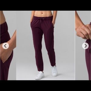 Lululemon on the fly pant cropped FOR SHORT PPL!